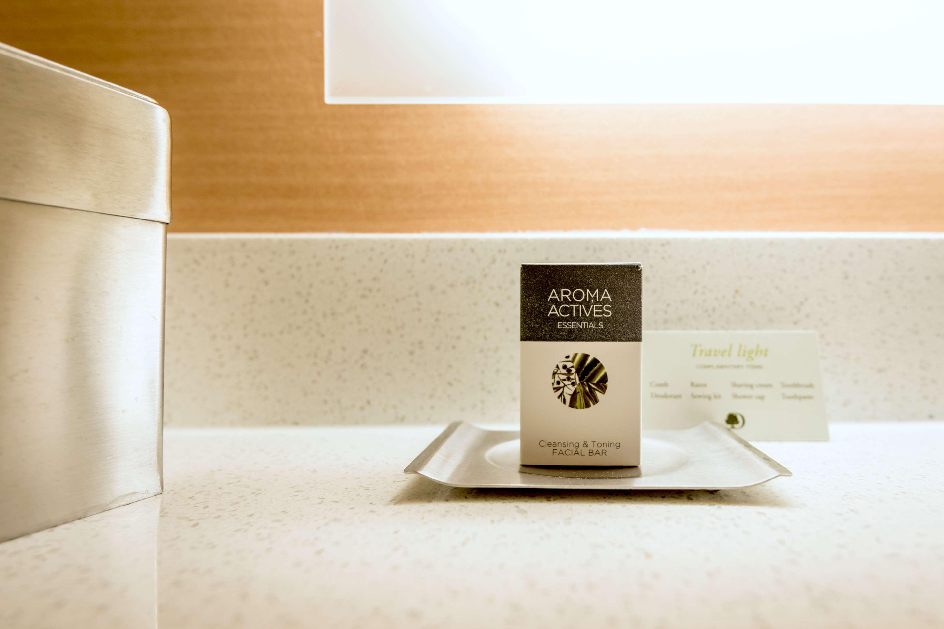 Doubletree By Hilton Montgomery Downtown Bagian luar foto