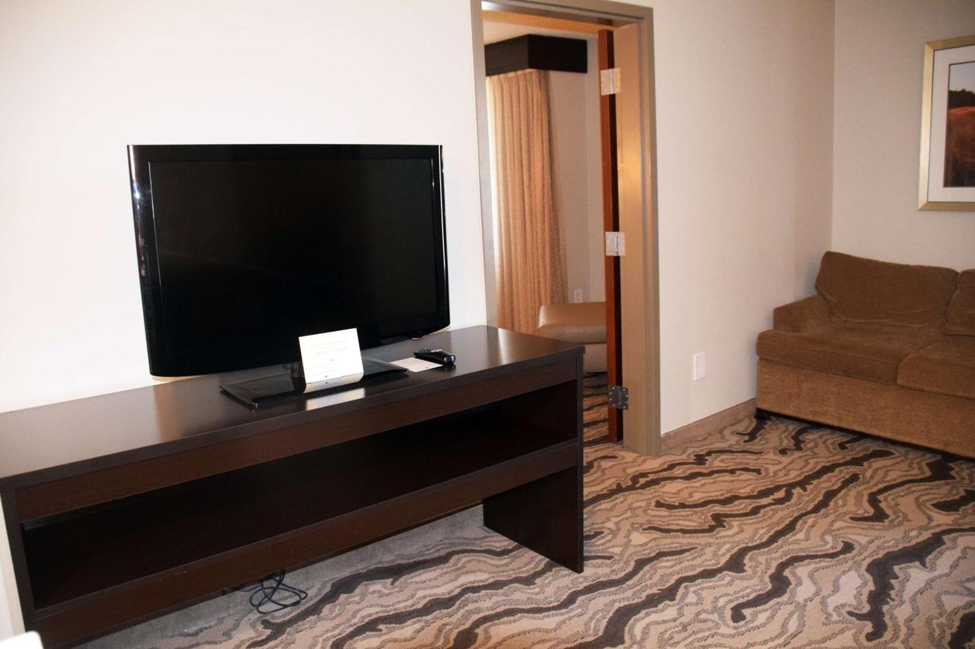 Doubletree By Hilton Montgomery Downtown Bagian luar foto