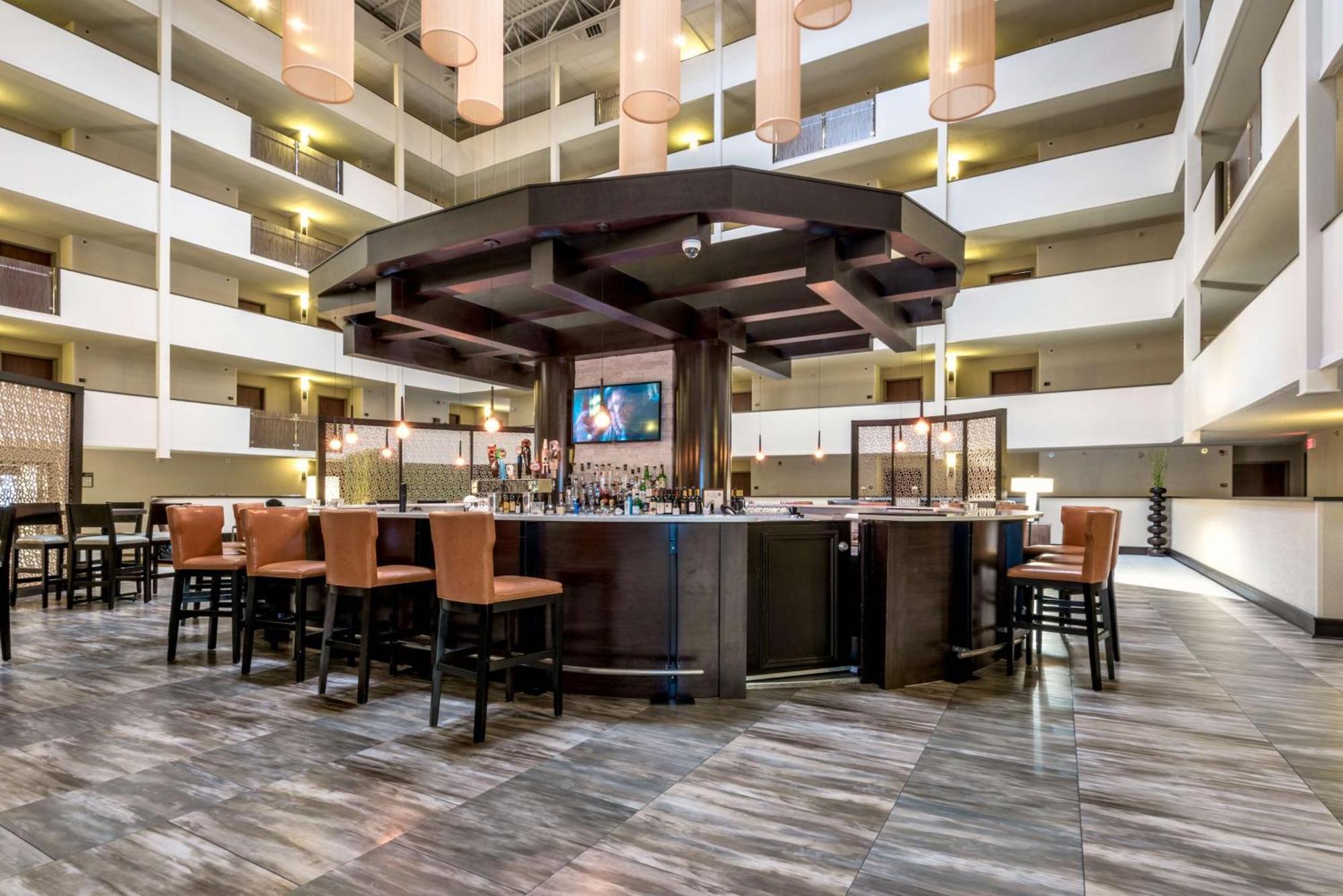 Doubletree By Hilton Montgomery Downtown Bagian luar foto
