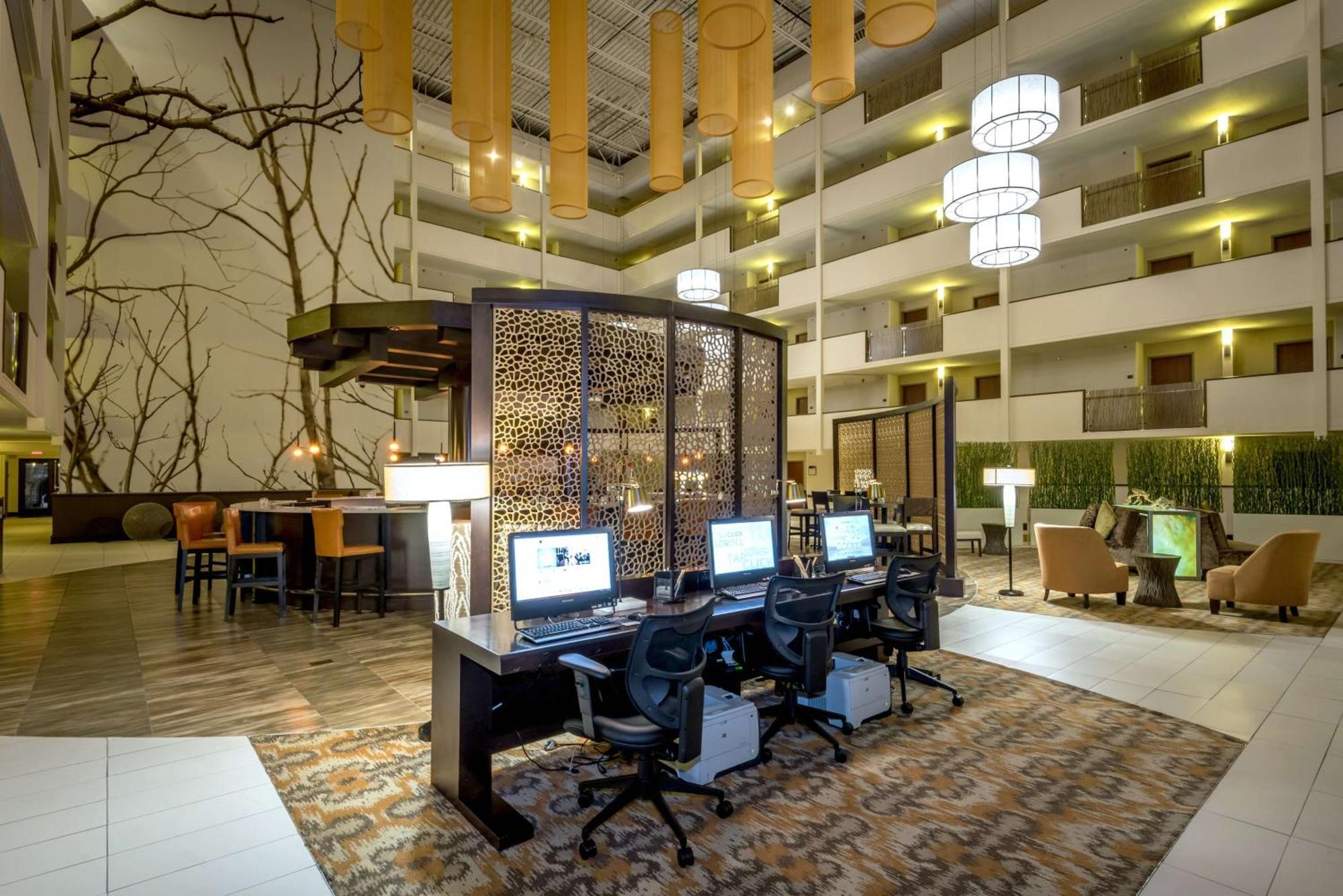 Doubletree By Hilton Montgomery Downtown Bagian luar foto