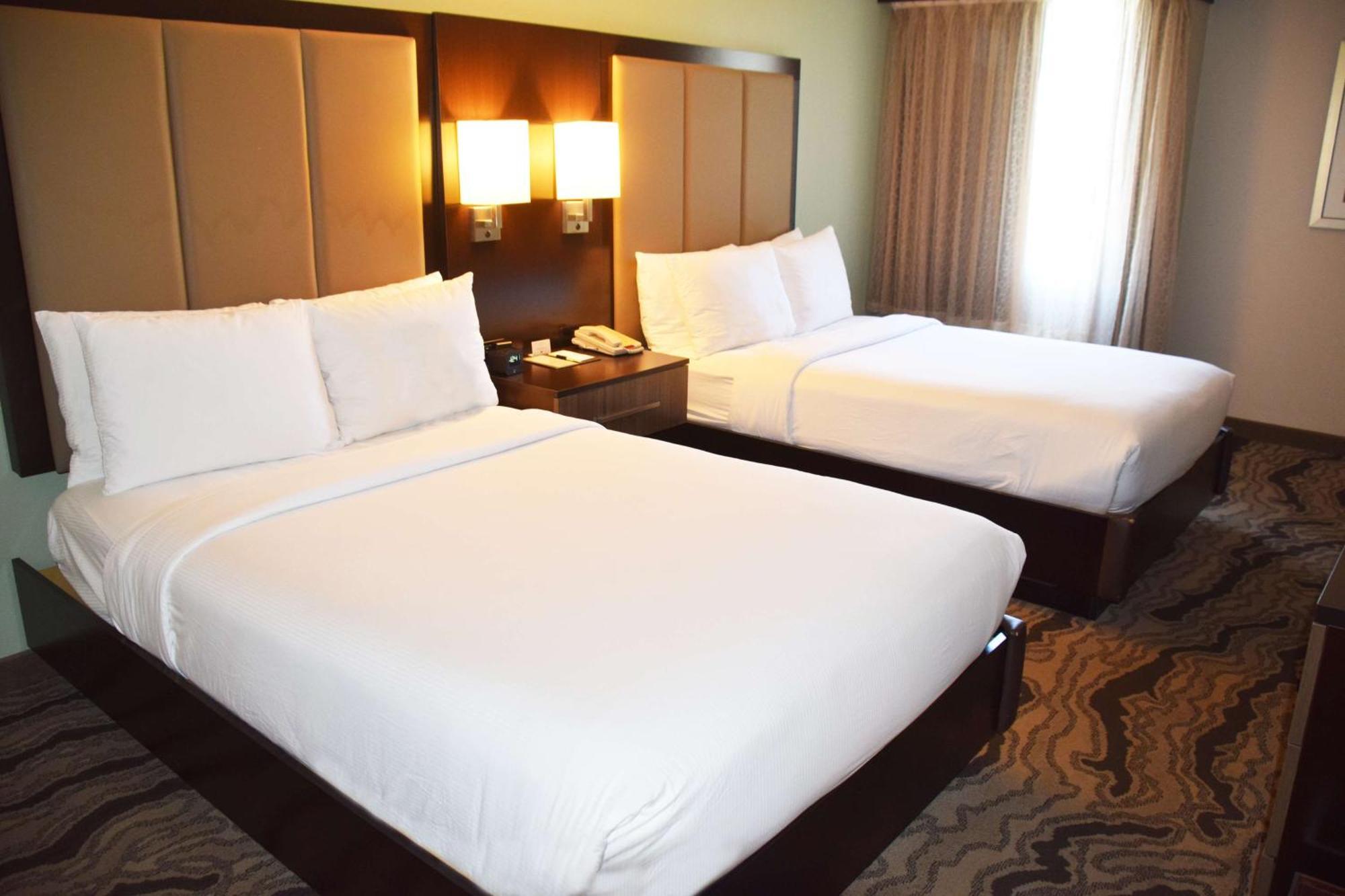 Doubletree By Hilton Montgomery Downtown Bagian luar foto